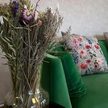 Mia Вальтице